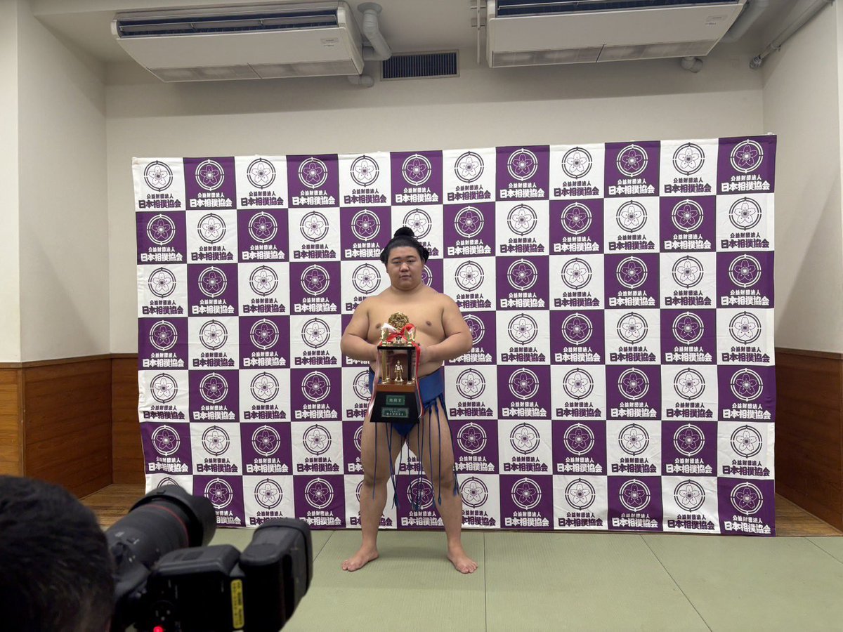 isenoumibeya's tweet photo. 伊勢ノ海部屋公式Facebookに令和8年度９月場所の総評を載せました。

https://t.co/bsPdgXKo5r https://t.co/cmtWUt0jSO
