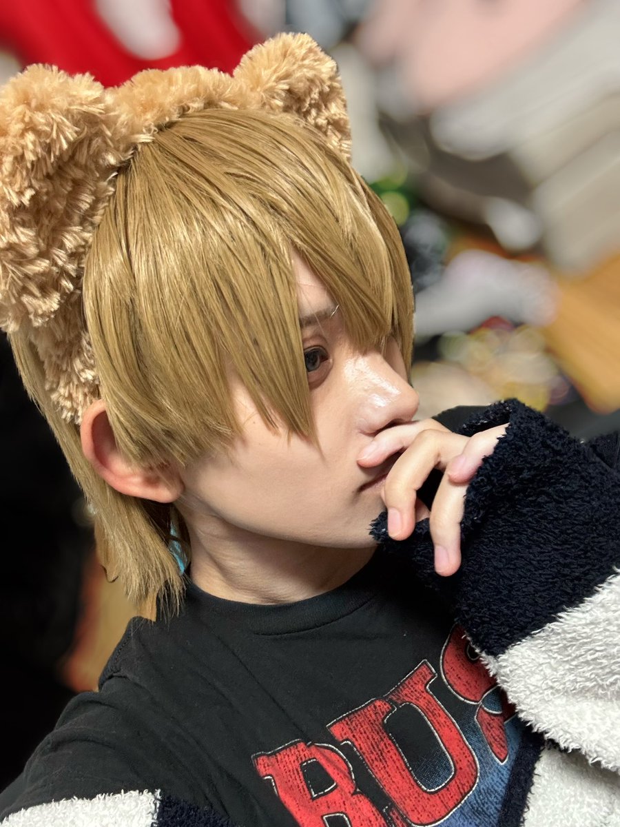 tibakun_'s tweet photo. ウィッグきっても新人ホストでやめて https://t.co/cj6s1MAaFD