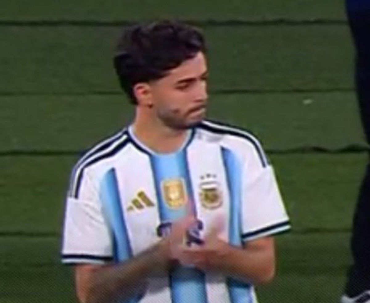 frabigol's tweet photo. Estoy llorando, que hace SANTIAGO SIMÓN en la SELECCIÓN ARGENTINA 😭 https://t.co/gtNxHp2jUr