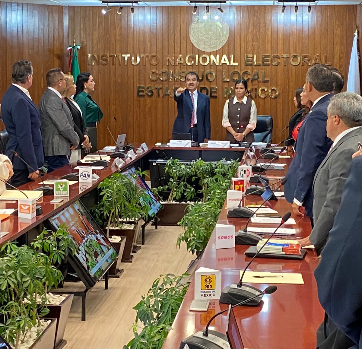 PJEdomex's tweet photo. Héctor Virgilio Jaramillo Rojas, Secretario Técnico del Tribunal Superior de Justicia del Estado de México, asistió en representación del Magistrado Presidente Héctor Macedo García a la Sesión de Instalación del Consejo Local del INE en la entidad.

Con este acto arrancan los trabajos del Proceso Electoral Concurrente 2026-2027, en el que el Poder Judicial mexiquense reafirma su compromiso con la legalidad y la democracia.

#JusticiaCercana