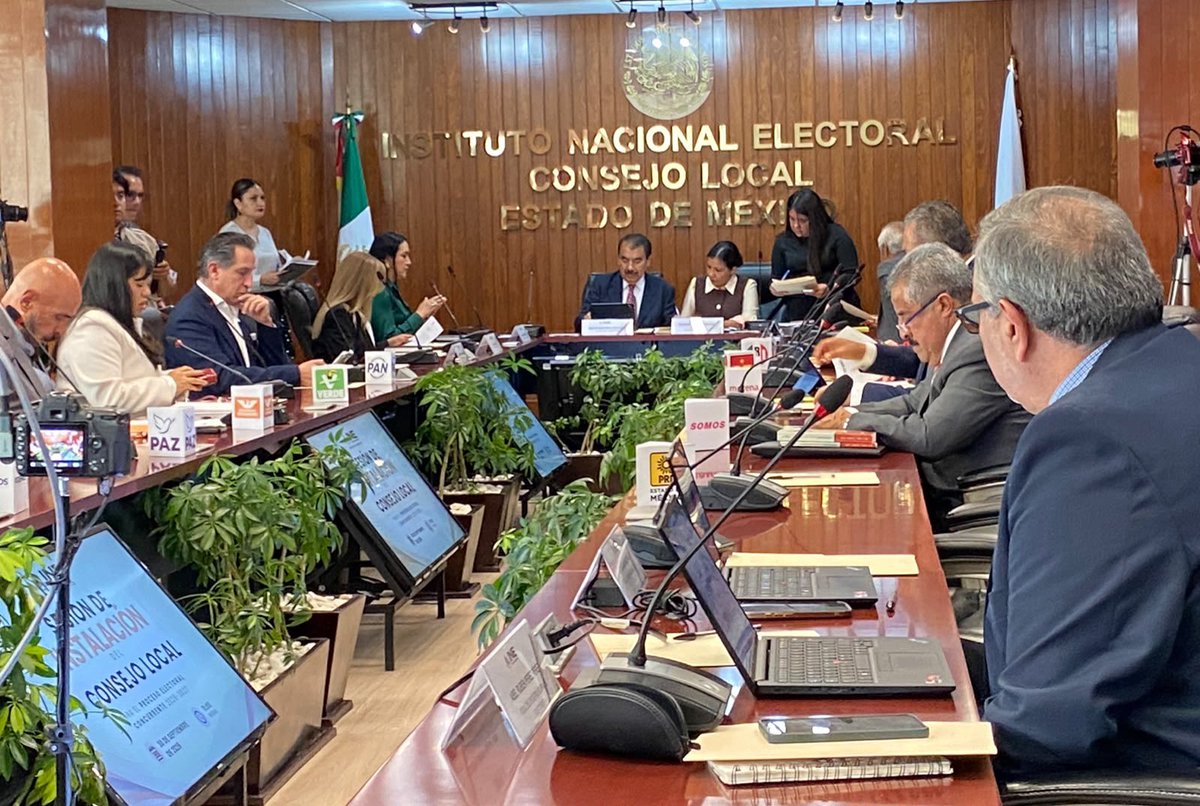 PJEdomex's tweet photo. Héctor Virgilio Jaramillo Rojas, Secretario Técnico del Tribunal Superior de Justicia del Estado de México, asistió en representación del Magistrado Presidente Héctor Macedo García a la Sesión de Instalación del Consejo Local del INE en la entidad.

Con este acto arrancan los trabajos del Proceso Electoral Concurrente 2026-2027, en el que el Poder Judicial mexiquense reafirma su compromiso con la legalidad y la democracia.

#JusticiaCercana