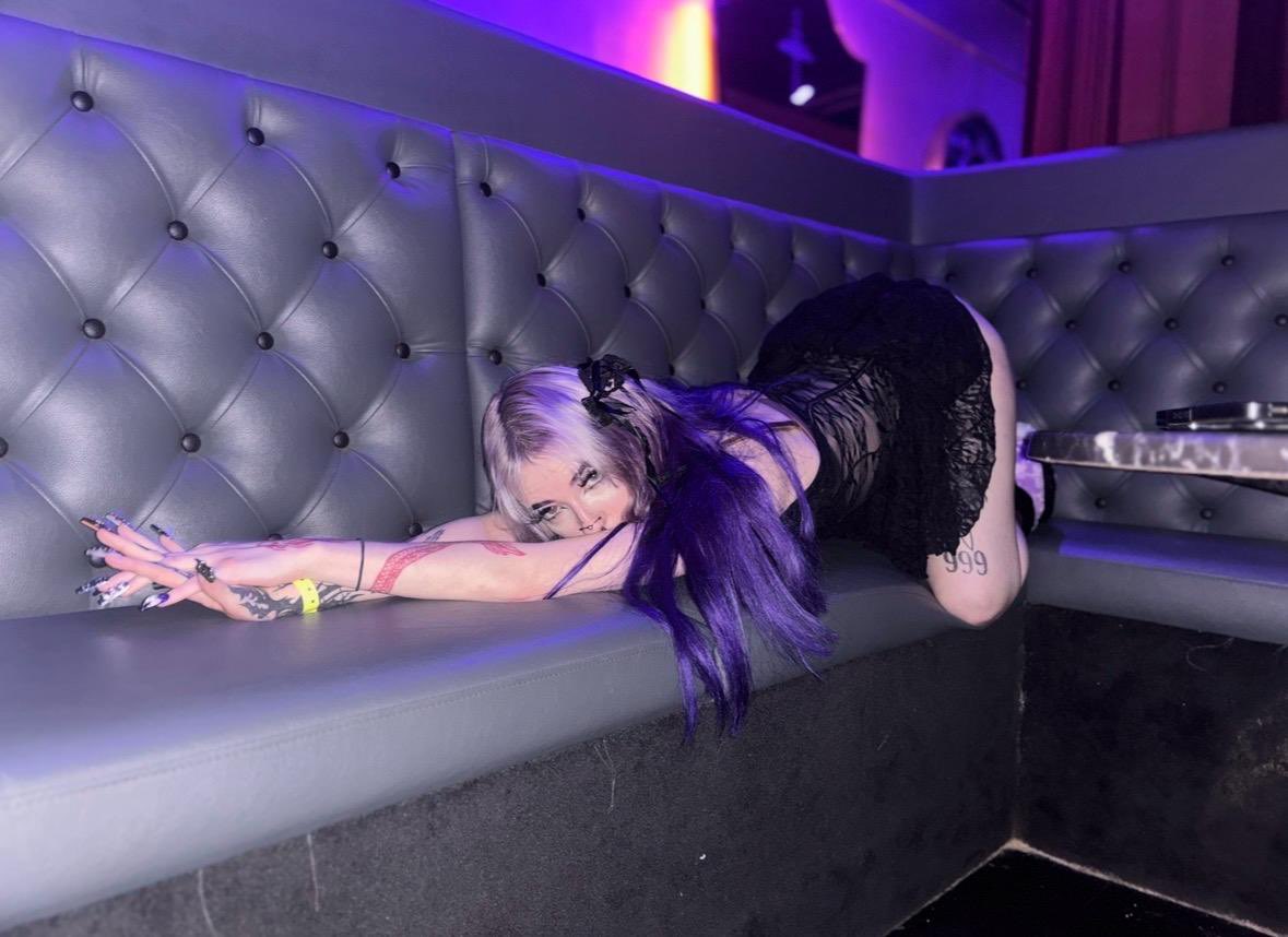 ReeseVelvetXO's tweet photo. Serving looks like I’ve got nothing to lose. 💋🔥🥵 https://t.co/ineQyQNrDs