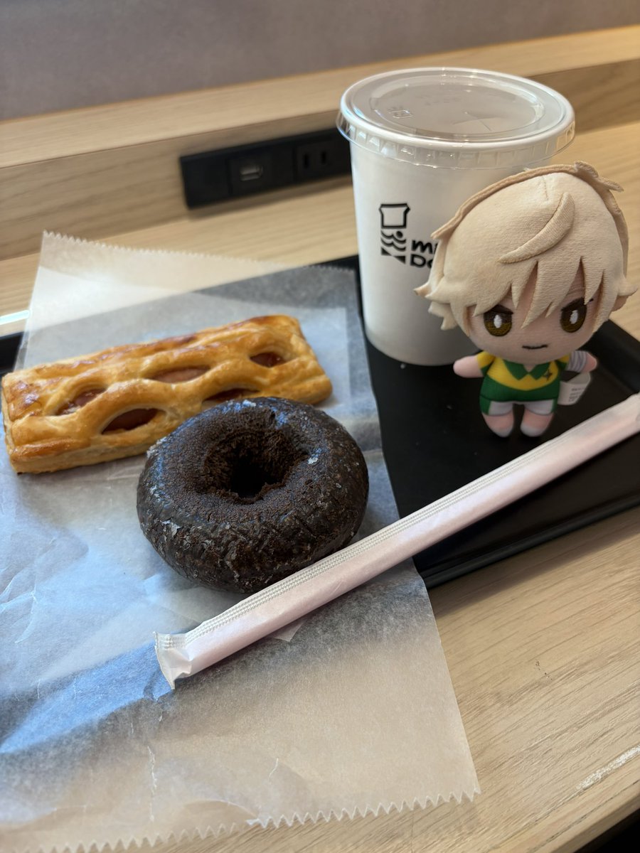 gelsemium_414's tweet photo. 🍩.*･ﾟ https://t.co/QYWYlReJB1