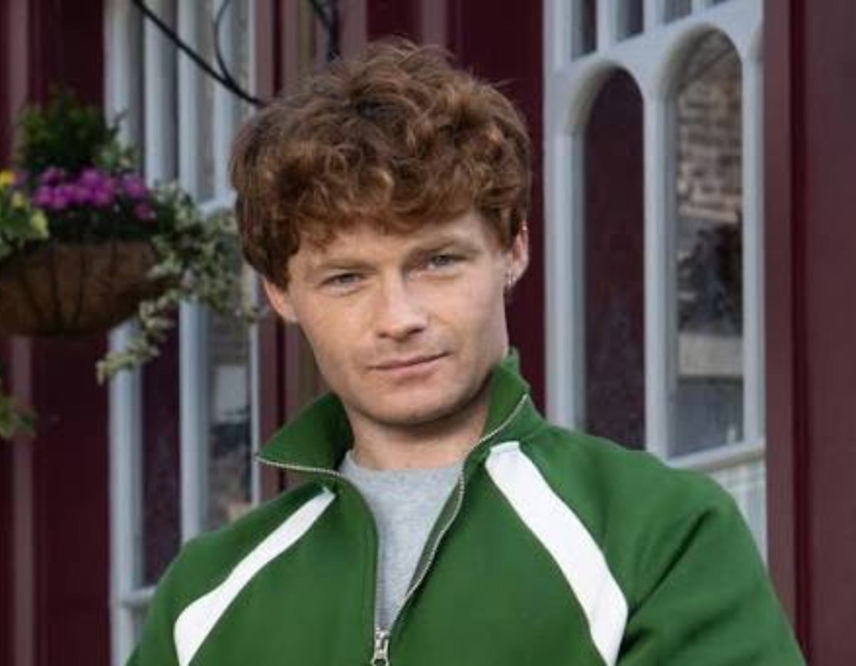 lasagneinmyshoe's tweet photo. I've figured out Nicolas big secret and it's that Ryder's her biological  father #Eastenders https://t.co/6YwDJvEkCA