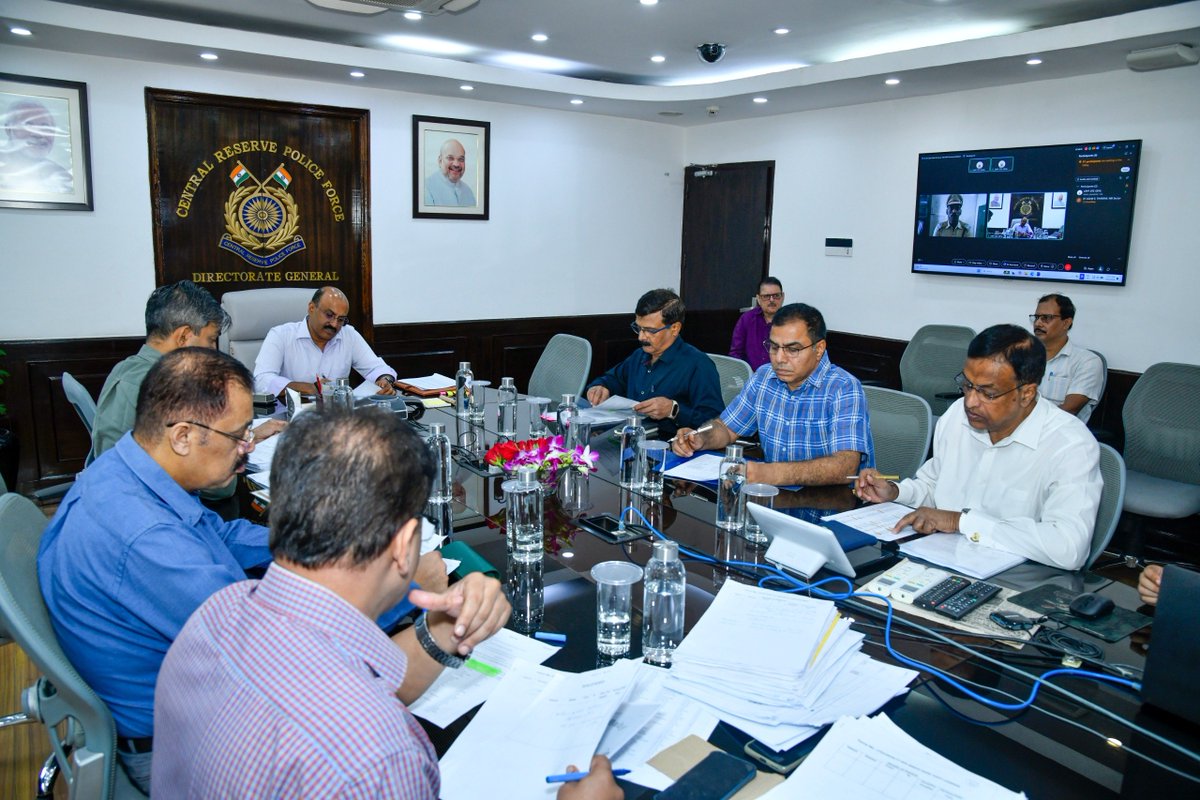 crpfindia's tweet photo. DG #CRPF Shri @gpsinghips continues to prioritize the welfare of force members through active grievance redressal.
​Personal Audience Cases Summary (as of 01/10/2026):
🔹 7,598Total Applied
🔹 6,508  Audiences Conducted (5,921 by DG)
🔹 311 Held in Sep 2026

Out of these, 3765 (58%) cases were resolved in favour of petitioning personnel, 2556 were not found suitable for consideration, 187 are pending for decision. Continuous efforts are underway to redress all pending applications pertaining to grievances and representations.

#NationFirst
#Vandematram150 
#MissionNaxalMuktBharat2026
@gpsinghips
@crpf_j
@CentralZoneCrpf
@northeast_zone
@southzone_hyd