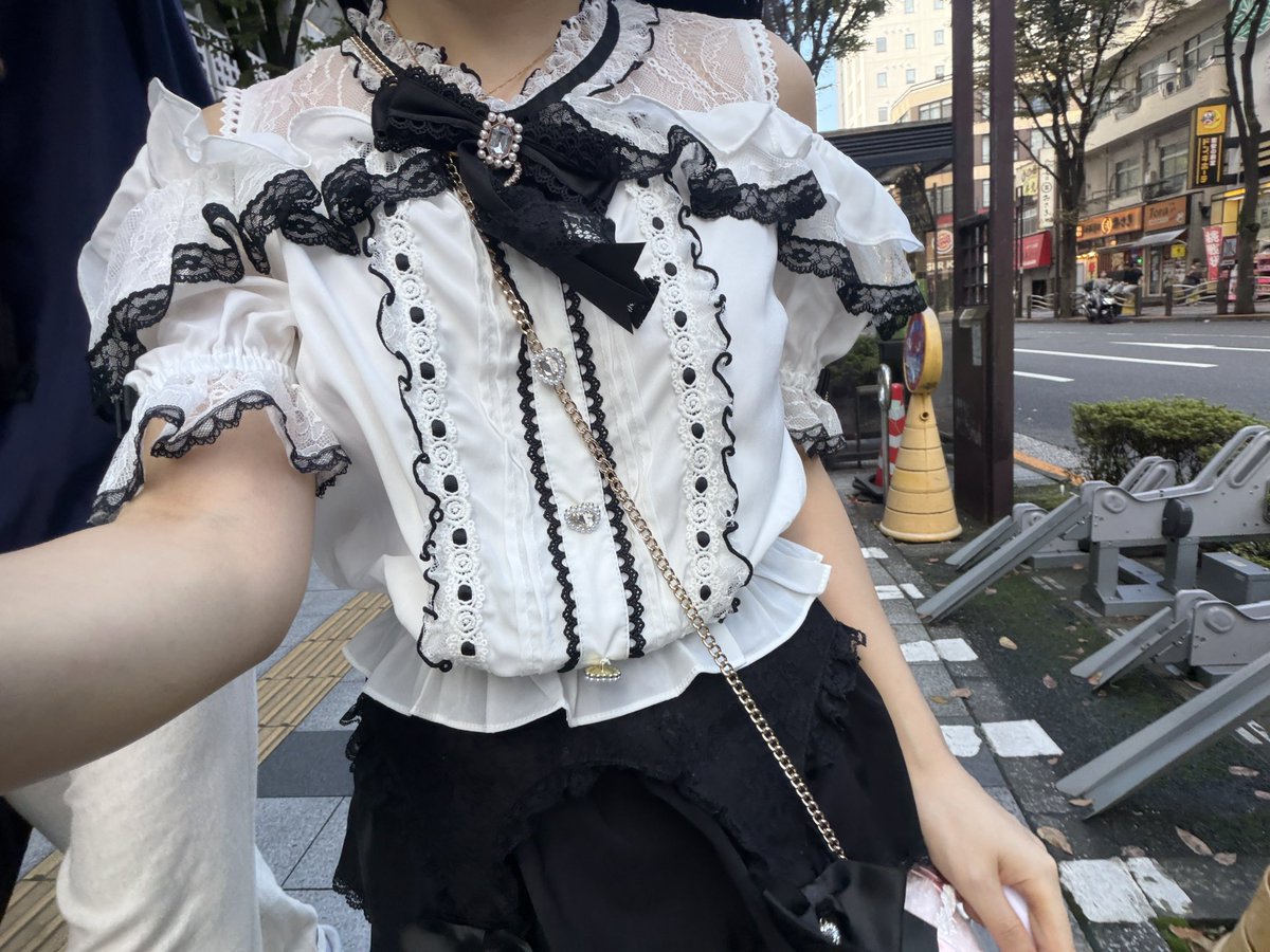 WolfLovesBerry's tweet photo. 天越來越冷了！！☂️🌧️💁🏻‍♀️ https://t.co/bFyDllZcaZ