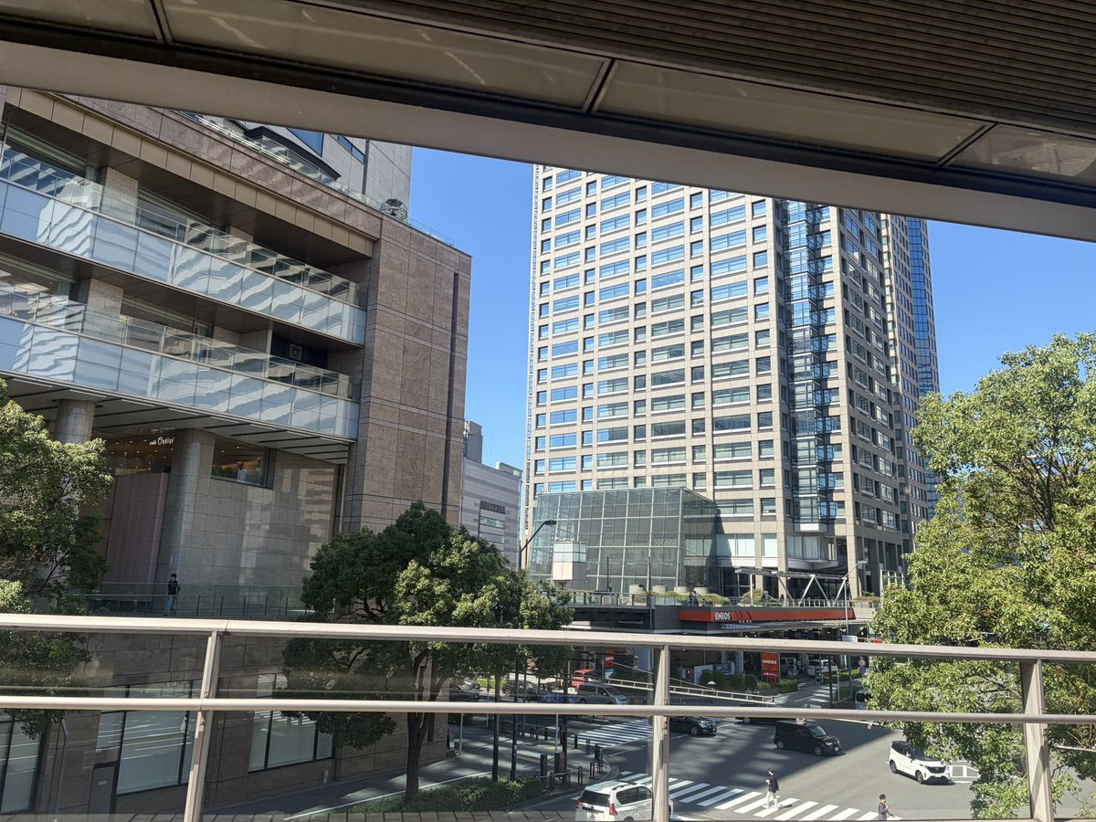 kumoku0s's tweet photo. 晴れて嬉しいね https://t.co/WZSvZ8OrR8