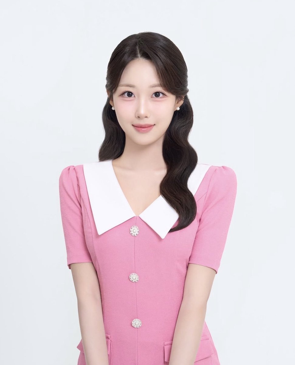 fjudrj's tweet photo. 김민서 22살 https://t.co/jAQ8VRv91k
