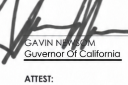 lynchemmm's tweet photo. HE MISPELLED GOVERNOR TO TROLL TRUMP

CHECK THE SIGNATURE PART

"GUVERNOR" OF CALIFORNIA https://t.co/FKKoIKvkvZ