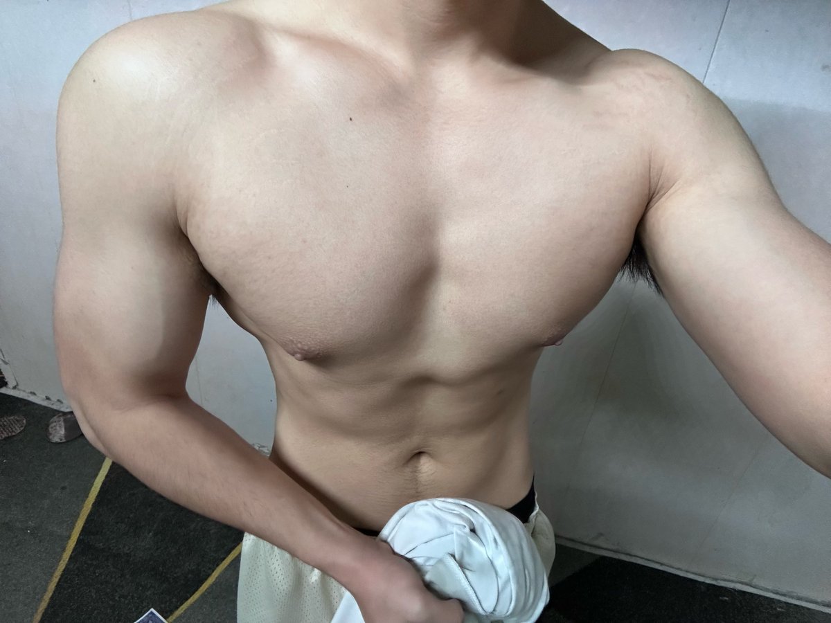 Asuka_0214__'s tweet photo. 好想找个女孩大做特做 https://t.co/acDyMO6yUQ