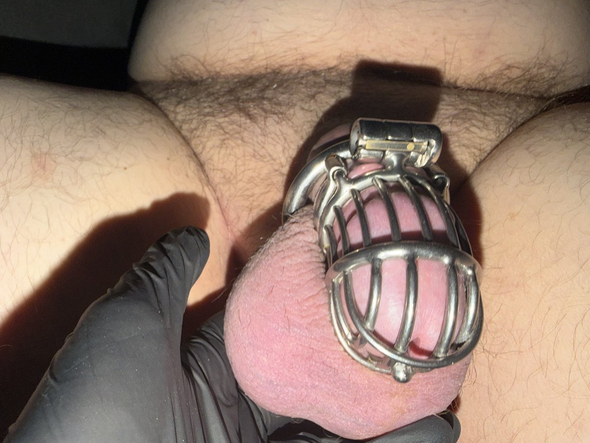 mandiisdaddy's tweet photo. It’s Locktober betas, you know what that means🥵

I want some keys to hold onto🥰

Ballbusting CBT Chastity Femdom Findom
Cheshire England https://t.co/rMgytOGwjO