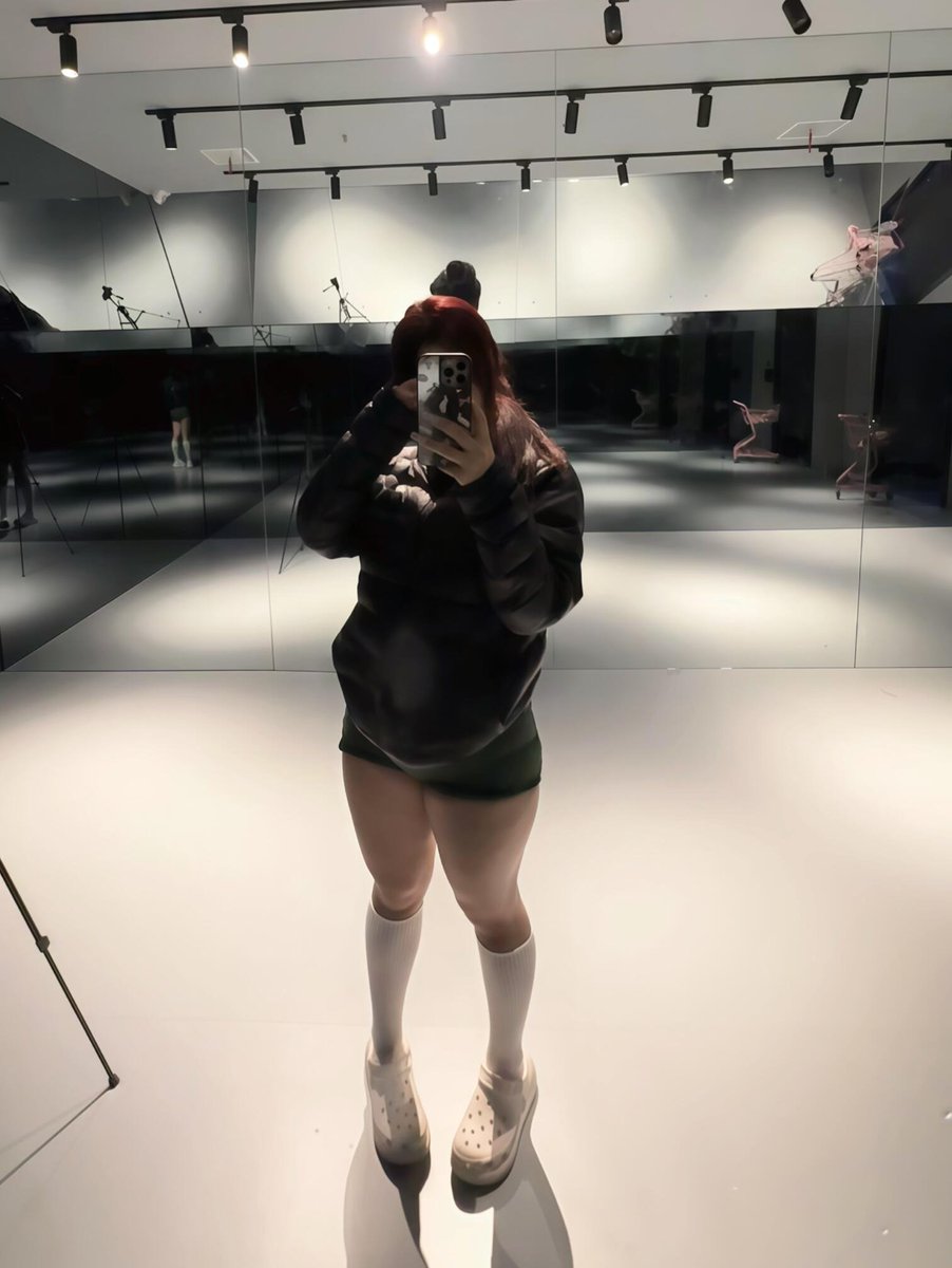 Dominik84504962's tweet photo. 我们健身婊的身材最适合大做一场了
#健身婊 #母狗 #母驴 #高壮 #自曝 #反差 #瑜伽裤 #粗腿 #肥臀 https://t.co/JzStqmkvyw