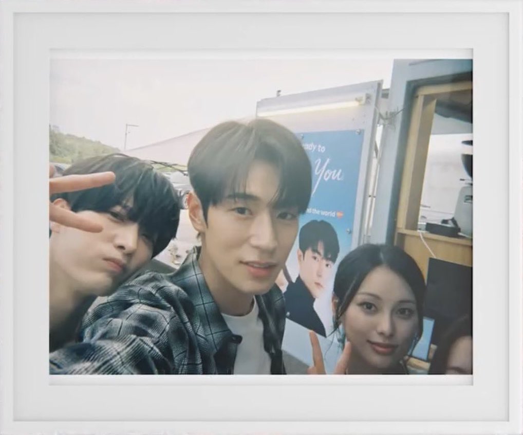 exseolbo's tweet photo. nooooo 😭😭 https://t.co/RpGEZ5lHjR