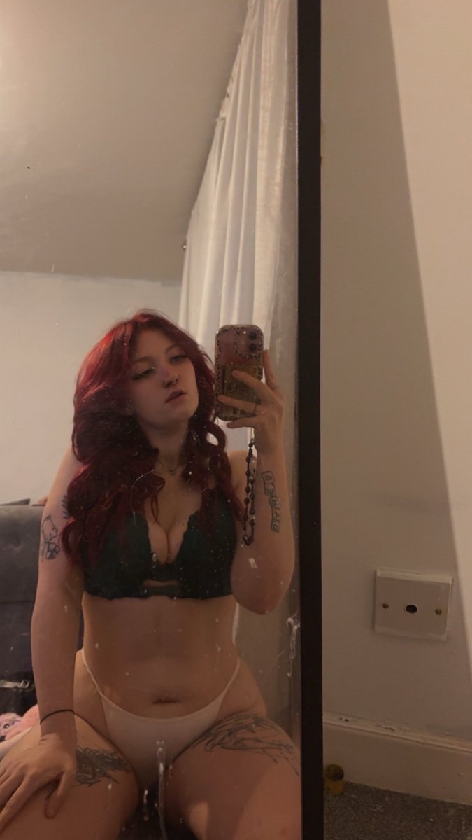 Jessybackup2's tweet photo. I’m still active 

Paypig cashcow findom https://t.co/EqT39y7VSQ