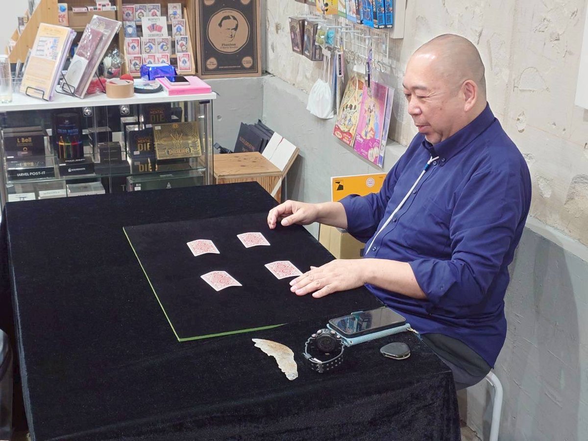 ppph107's tweet photo. 約1ヶ月半の禁酒と13キロの減量により無事平常値に
今後、また飲み過ぎないよう心がけなければ
理想は、もう少し痩せたい

恥ずかしながら戒めのため
痩せて衣装が着れるようになった先日9/18のライブの画像と、7/10��様子をbefore  afterで笑 https://t.co/tLCYcH58AB