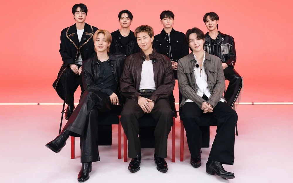 musictrendscol's tweet photo. Decreto 413 del 30 de septiembre de 2026 con el que la Alcaldía de Bogotá, en cabeza del Alcalde Mayor, @CarlosFGalan, declara a los integrantes de BTS huéspedes de honor en la Capital 📍💜✨🇨🇴 https://t.co/vBiQFyiurQ