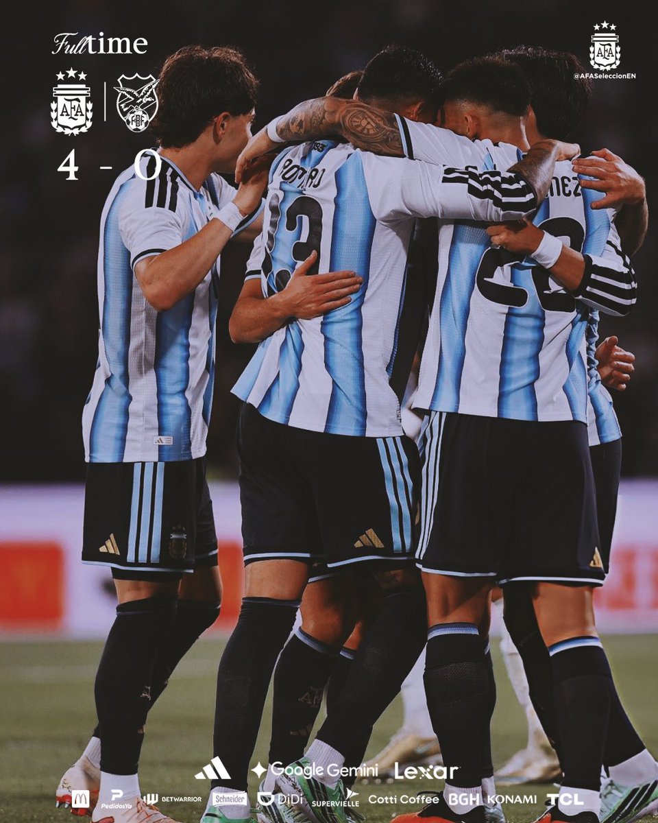AFASeleccionEN's tweet photo. ⏱️ Full time in Cordoba!

🇦🇷 Argentina 4 🆚 0 Bolivia 🇧🇴

⚽ L. Martínez
⚽ N. Paz
⚽️ C. Romero
⚽️ J. López https://t.co/572KCcAD8S