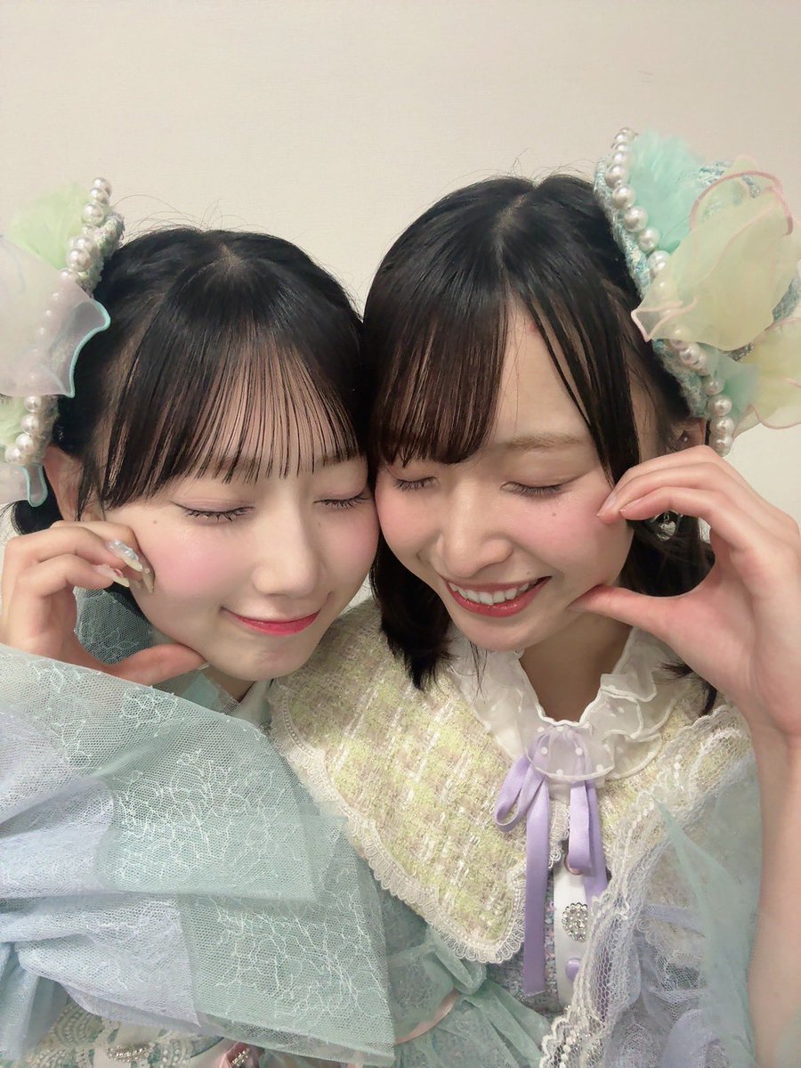 Hiyuka_1007's tweet photo. れみ お誕生日おめでとう🎀🥲✨
ドレス姿が綺麗すぎて投稿見て泣いちゃった(；＿；)

13歳で加入して、ついに20歳㊗️

れみのおかげで乗り越えられたことが多かったなぁ〜

ずっと隣で支えてくれてありがとう。

これからもよろしくね！！！
大好きだー！！いい一年にしよう🌟 https://t.co/lO78OIGyHU