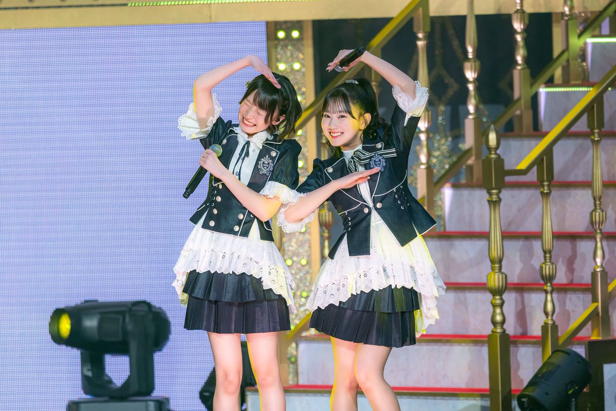 Hiyuka_1007's tweet photo. れみ お誕生日おめでとう🎀🥲✨
ドレス姿が綺麗すぎて投稿見て泣いちゃった(；＿；)

13歳で加入して、ついに20歳㊗️

れみのおかげで乗り越えられたことが多かったなぁ〜

ずっと隣で支えてくれてありがとう。

これからもよろしくね！！！
大好きだー！！いい一年にしよう🌟 https://t.co/lO78OIGyHU