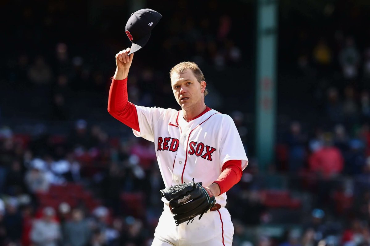 JakeIggy's tweet photo. If that was the last time Sonny Gray pitches for the Red Sox, I just want to thank him for everything

He was absolutely dominant throughout this season. Red Sox wouldn't be in the playoffs if it weren't for him, especially after Crochet got injured. He was a pleasure to root for https://t.co/BKMGlM80F4