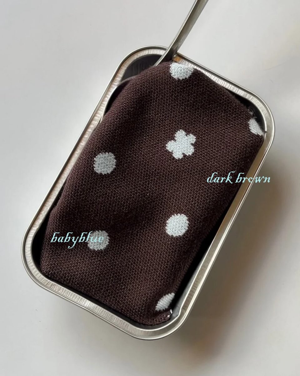 ffristily's tweet photo. Jujurlyy suka banget sama warna polkadotnya yang ga pasaran jisjos 😔🫶🏻 dark brown &amp; baby blue secakep ini kalo digabungin 🤎🩵 yuk kepoin disini https://t.co/W51uaIW4qB🧚🏻‍♀️ https://t.co/tQWlGessiR