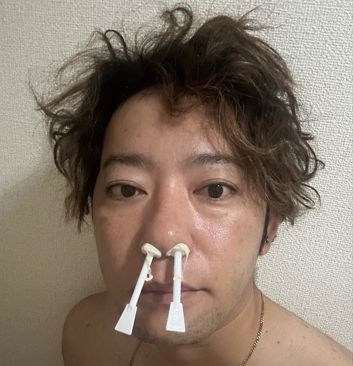 Shota1325's tweet photo. 清潔感を出したい男が
最初に見直したい5つ

・眉毛
・鼻毛
・ヒゲ
・髪
・肌

高い服を買う前に、
まずここからしよう。 https://t.co/677PPt4tpg