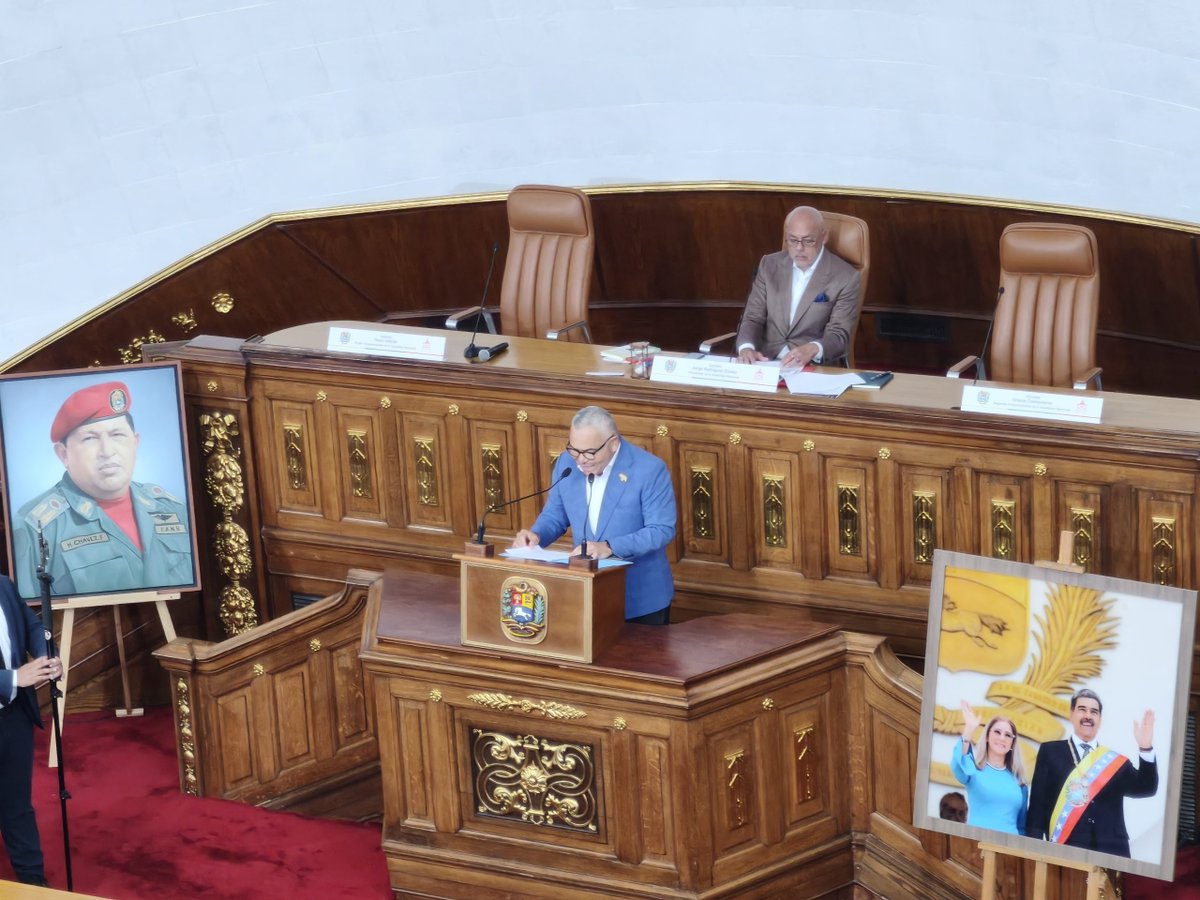 MeridaDigital15's tweet photo. Estos son los 11 diputados escogidos por la AN chavista para iniciar el proceso de renovación del TSJ
https://t.co/mTfgh0ZKVj https://t.co/MMwVMARePq