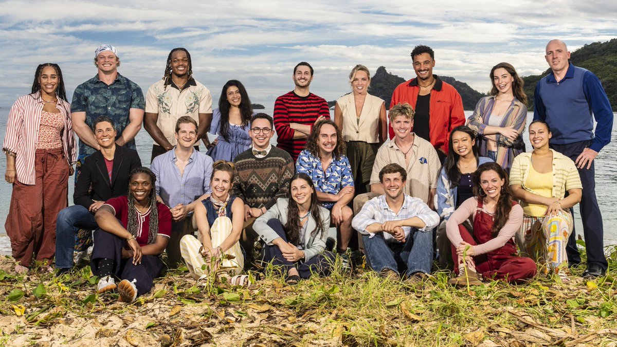 suRYvor's tweet photo. Everyone say “Thank you for 2 messy tribals without unanimous votes on large tribes and saving us from having small tribes for like the next decade, Survivor 51 cast” #Survivor #Survivor51 https://t.co/KIMfZX6w0e
