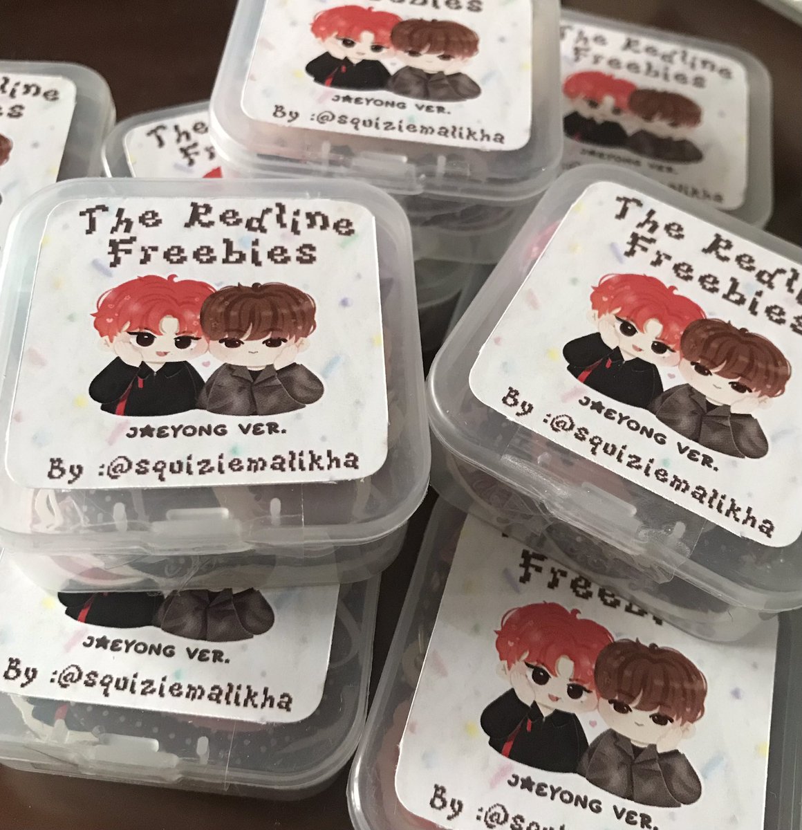 squiziemalikha's tweet photo. yay beressss... semoga sukaaa yaa buat yg dapet freebiesku nantiii (its limited yaaa)

btw yg dapet random ofc pc .. jgn dibuang yaa kl bukan dapat biasnya ☺️☺️ tenanggg isi nya ga ada si itu kok .. amannn 🤭🤭 

soo see youuu gaiiisss 🥰🥰🥰💕💕💕 https://t.co/PrCnTG6cUL