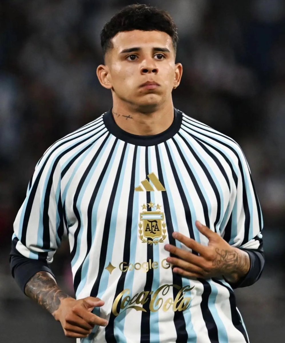TeodoroElDiez's tweet photo. 🚨🇦🇷 Leonel Flores made his debut with the Argentine national team at the age of 19. https://t.co/BCZ6tan34Z