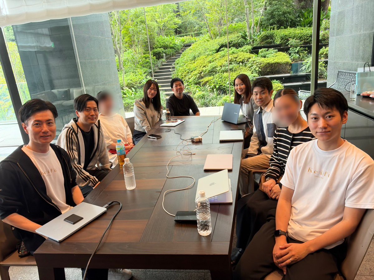 ryukke's tweet photo. 家系図のKeifu定例ミーティング＆ランチ。引き続き白金に出社できる方募集中です。戸籍請求、制作、CSまで。 https://t.co/Phkjt9T8uW