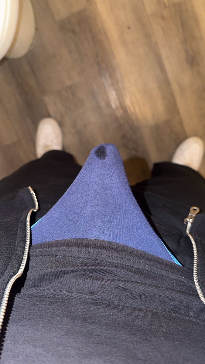 N8V_BTTM's tweet photo. Bored at work 
#nativedick #horny #precum https://t.co/4yLhDgpJeo