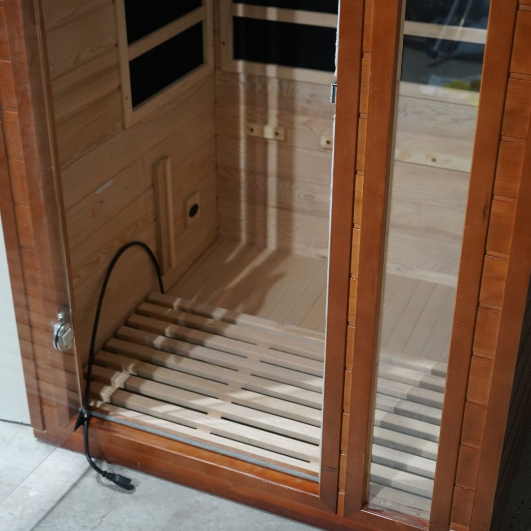 MrHandymanRich's tweet photo. The relaxing part comes after the assembly. 😅🔨 Our team helped put this home sauna together with the careful workmanship specialty projects deserve. Richmond homeowners, what project is still waiting on your list? #RichmondVA #MrHandyman https://t.co/VoEhLcj27m