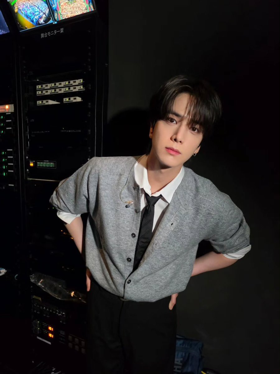 yoxnghoon's tweet photo. https://t.co/4It3KTV4If