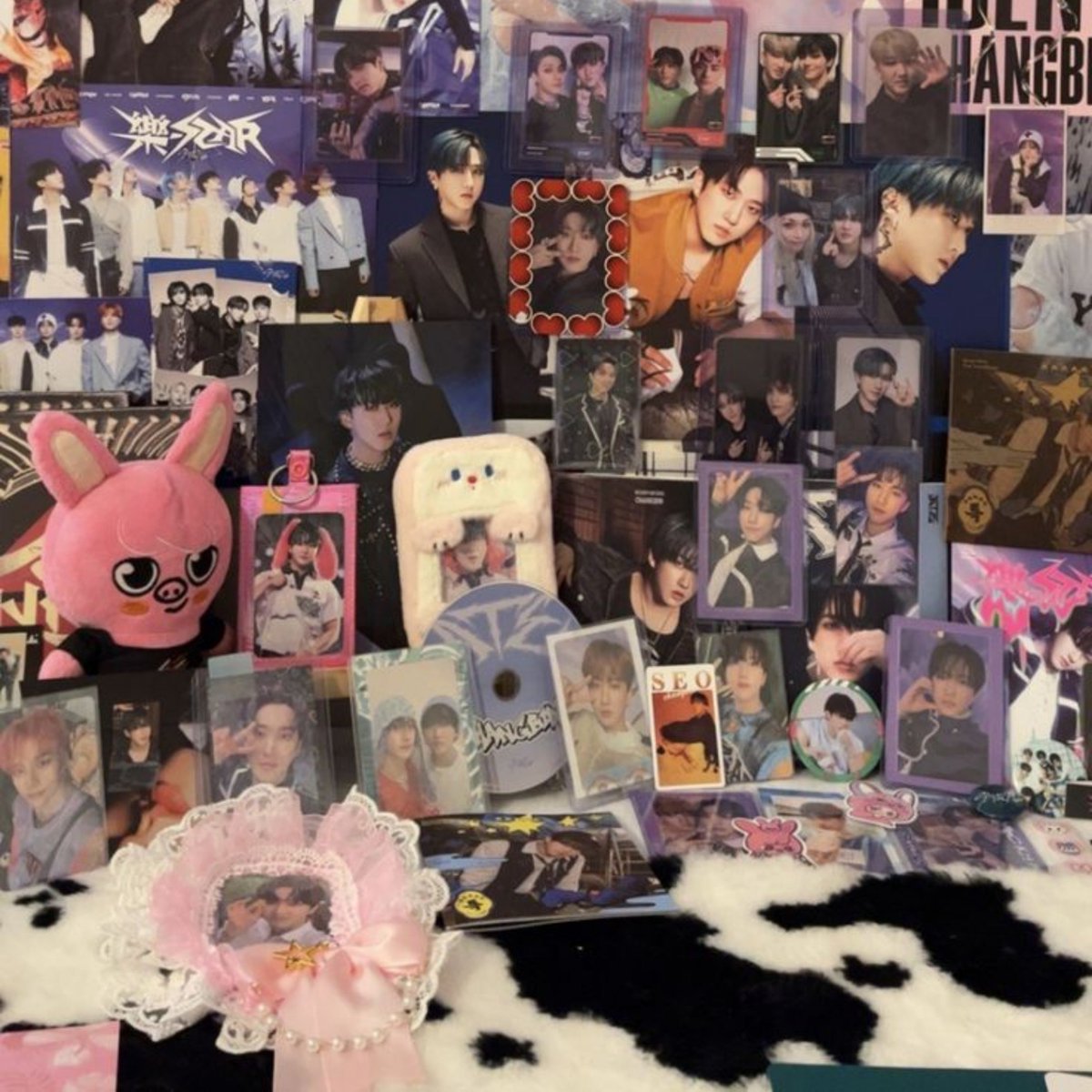 wwithmih's tweet photo. — binchan au !

Chan é um severo CEO de uma grande empresa de perfumes de luxo. Porém, no secreto, ele n passa de um fanboy apaixonado no rapper Changbin.

Quando o cantor se envolve em uma polêmica com a marca rival, Chan vê isso como uma ótima oportunidade de aproximar do Seo. https://t.co/xltqFUaIv4