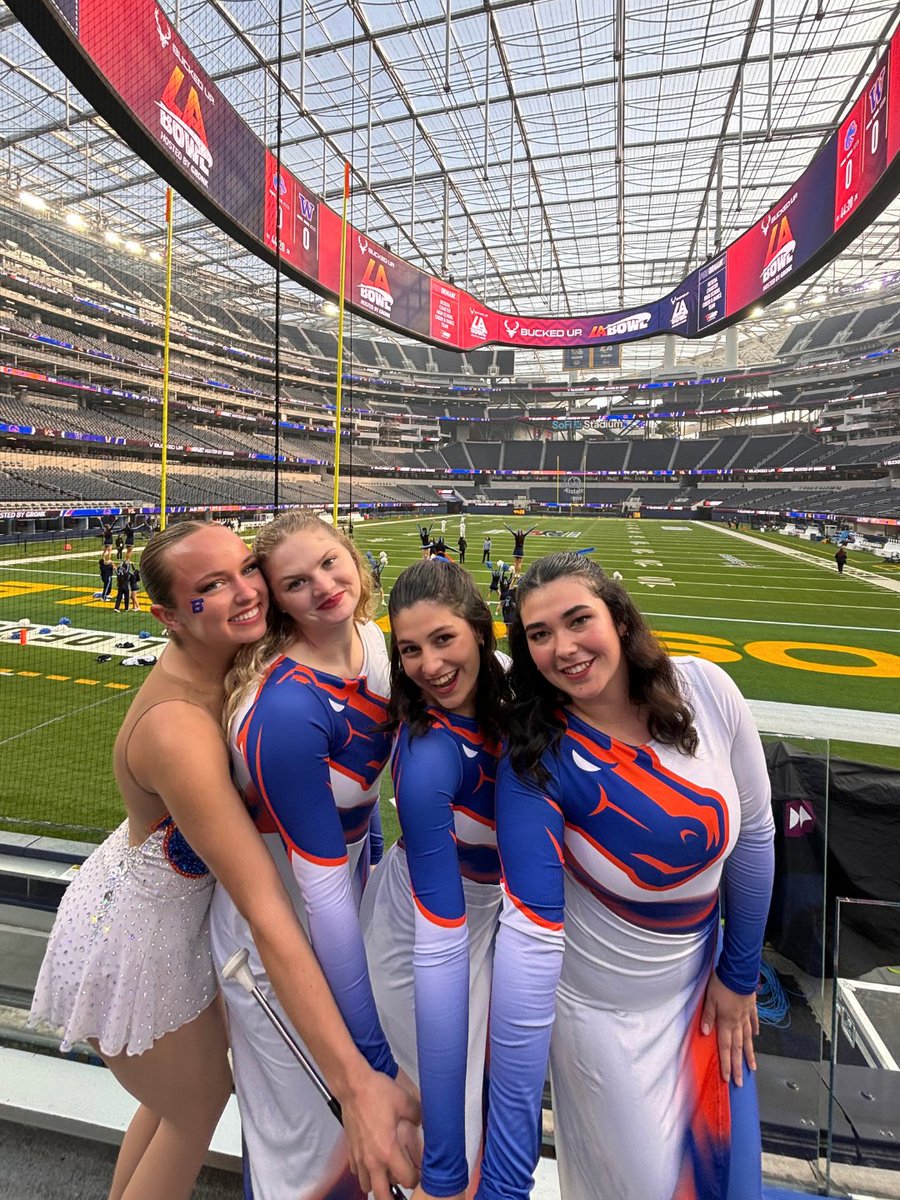 BoiseState's tweet photo. What's it like to be the Broncos' feature twirler?
Claire Warner says her role combines the camaraderie of the marching band with the freedom of choosing her own costumes &amp; routine. But twirling also has its challenges.
Read more about Warner’s journey: https://t.co/0s5qsPLnf0 https://t.co/biCjd5Fp7q