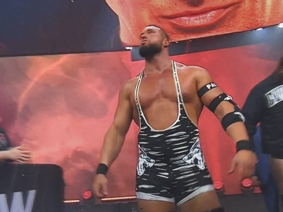 oralcarter's tweet photo. #AEWDynamite: A Tribute To PAC
#Wardlow returns https://t.co/qL83AGL0Cf