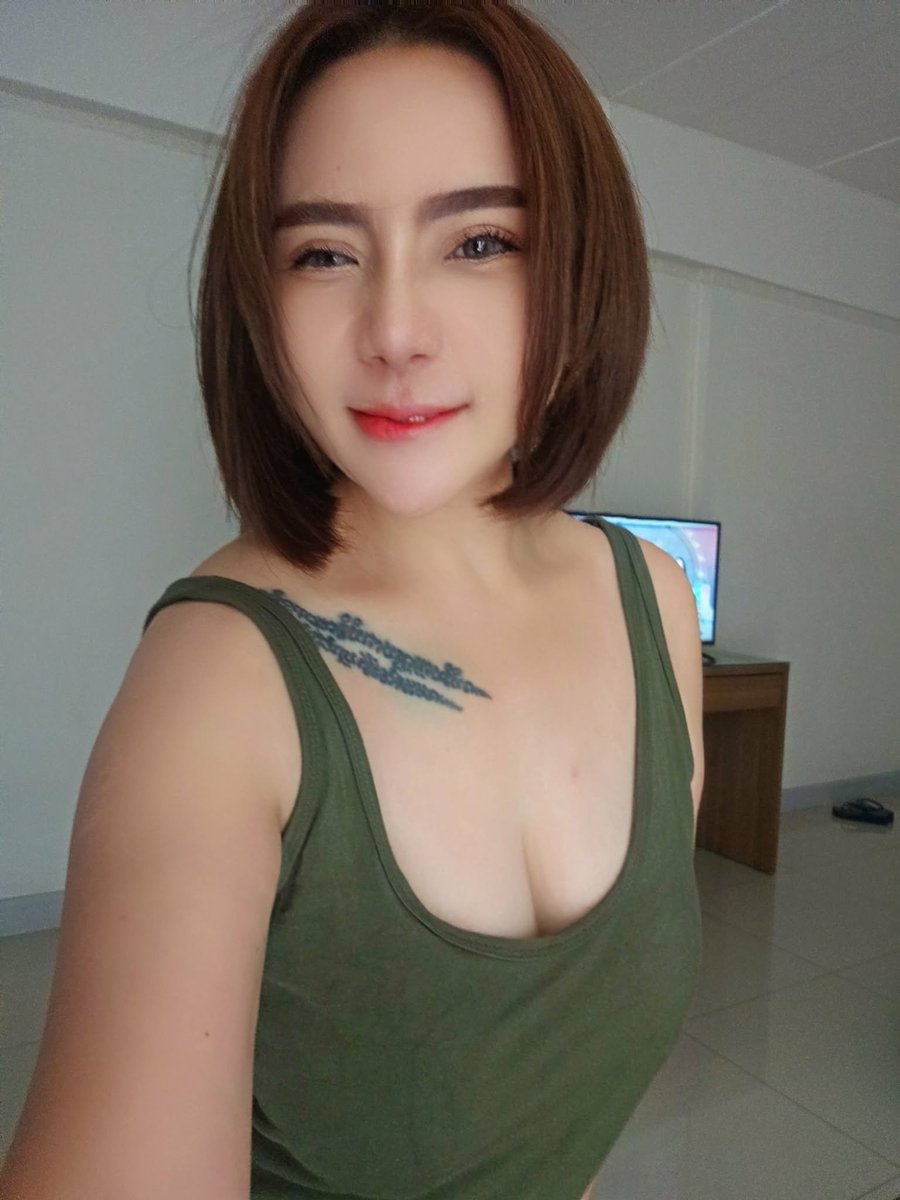 Chopwaidang05's tweet photo. จงทำงาน "เก็บเงิน" ไว้เถอะ 
เวลาล้ม... ไม่มีใครยื่นมือมาช่วยค้ำ
 นอกจากเงินในบัญชีที่สะสมไว้ 💸💪🏻
ฮึปๆๆๆ🫰🏻🏋🏻‍♀🏋🏻 https://t.co/Bc1rrEZumE