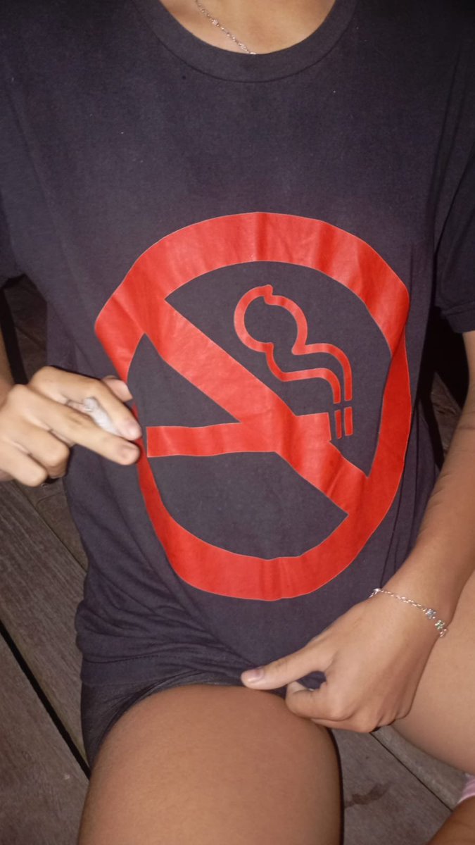 isoka_con's tweet photo. Diga não ao cigarro https://t.co/thjA0ZtA7l