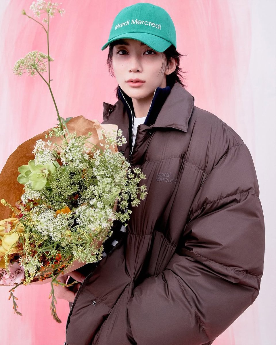 autumnforfall's tweet photo. Jeonghan for Mardi Mercredi
#MARDIMERCREDI
#마르디메크르디
#NEWAMBASSADOR https://t.co/9CoBpj5Eu3