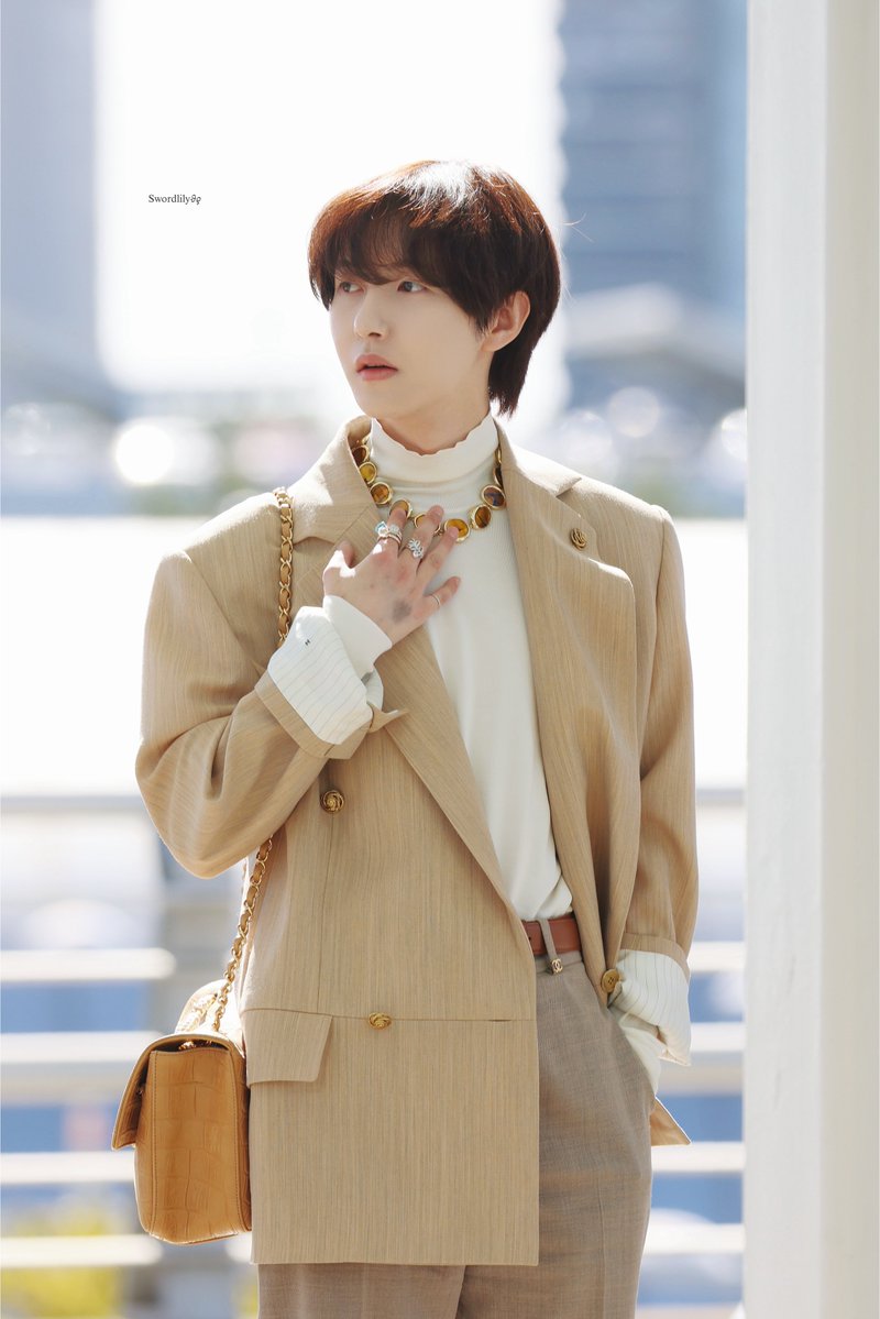 swordlily0323's tweet photo. 261001 🤎
#런쥔 #仁俊 #RENJUN #NCT #NCTDREAM https://t.co/tiA0zEgPc5