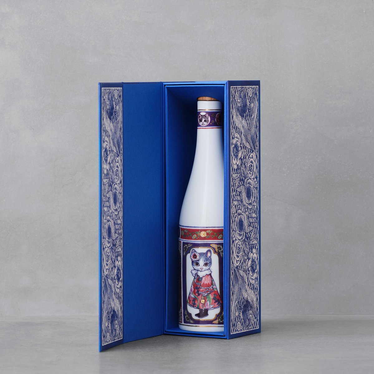 HiguchiyukoT's tweet photo. 【通販・受注販売のお知らせ】
ただいま申し込み受付中です。

【受注】菊の司酒造　KIKU FELINE ÉPURE

お届け時期：2026年10月下旬ごろ予定
※限定数でのご用意となります。受注品のため再販予定はございません。
※他の商品と一緒にご注文いただけません。
※実店舗では受注の受付は行いません。

注文ページをご一読の上、お申し込みくださいませ。
https://t.co/9truG38HIB
