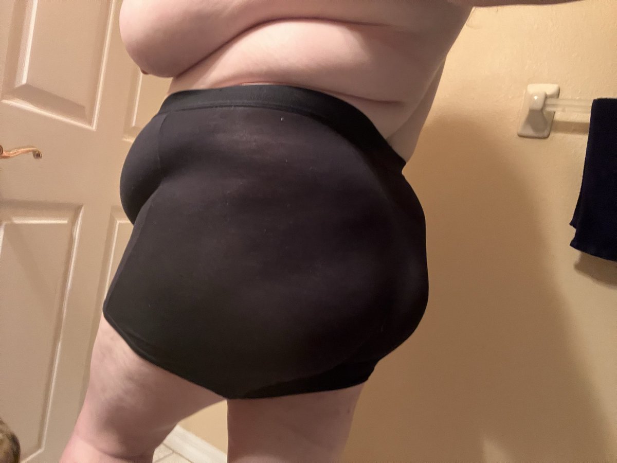 rayofkota's tweet photo. Too lazy to watermark but I think I look scrumptious in these boxers thx https://t.co/AIva4sluqg