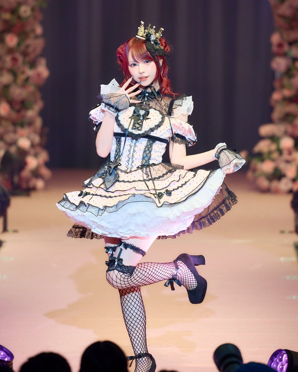 _malymoon's tweet photo. Malymoon初の単独ファッションショー🌙
Halloween Fashion Show 2026
Produced by PECHE🍑

Model｜AVAM 大原乙葉

ローゼンドットプリンセスドレス｜CS26087

#malymoon #マリームーンHFS2026 https://t.co/XkrtGszaxU