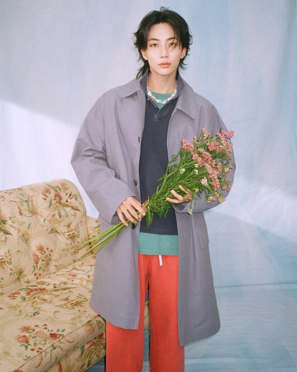 autumnforfall's tweet photo. Jeonghan for Mardi Mercredi
#MARDIMERCREDI
#마르디메크르디
#NEWAMBASSADOR https://t.co/nW1ZE812cI