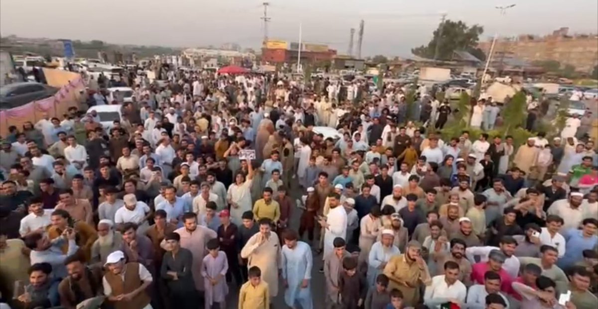 PTIofficial's tweet photo. حقیقی آزادی کی جدوجہد کی تیاریاں مکمل۔ ان شاء اللہ 4 اکتوبر لانگ مارچ! #اکتوبر4_آغاز_مزاحمت https://t.co/b6kxByg3WZ