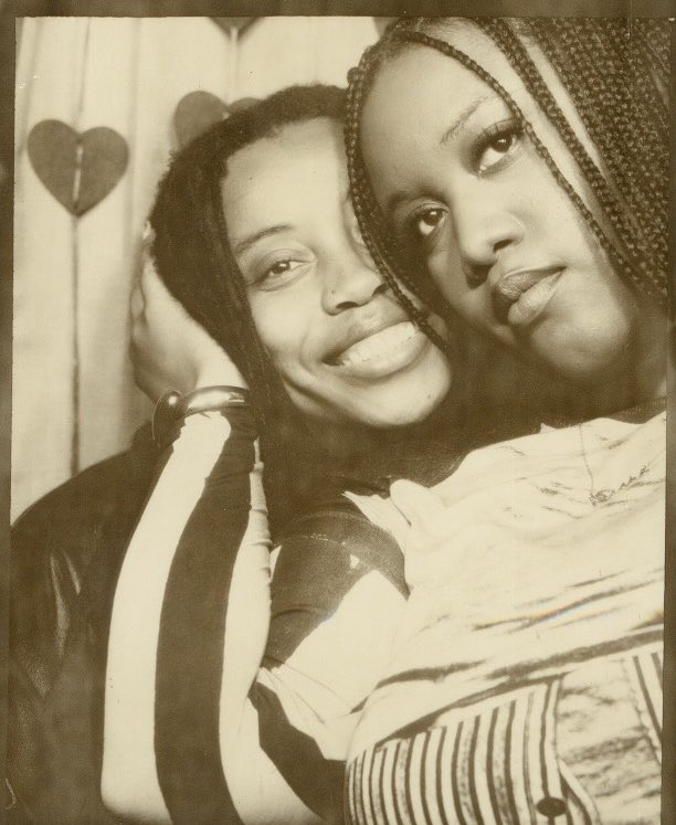 notanarch1ve's tweet photo. they cooked us up in the same lab ￼just so we could kiss 💝👩🏽‍❤️‍💋‍👩🏽 https://t.co/KNknYCSZYv