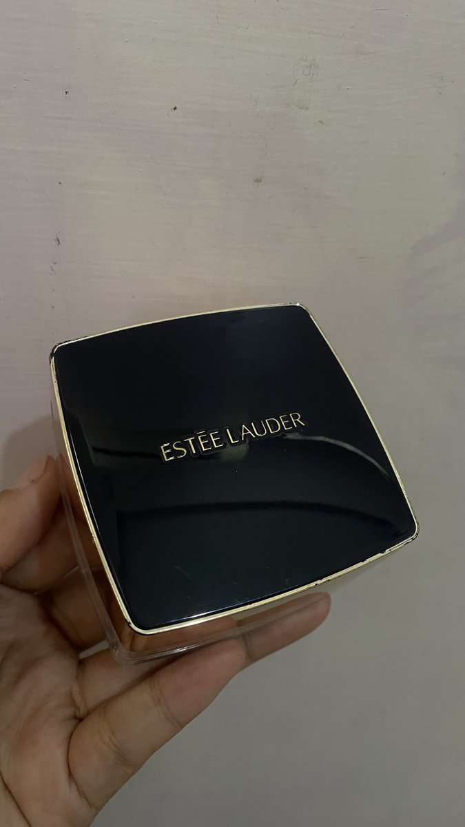 1sixu's tweet photo. Wts | want to sell  100% authentic 
Estee lauder double wear loose powder 
Shade translucent soft glow 
Isi sekitar 60% | di atas setengah
💸240k after voc 
Bisa oren excl adm 

https://t.co/UOZe1TvG9w
(Akun utama lg kena pinalti🤧) 

Highend makeup preloved luxury https://t.co/AxaS3y9LQO