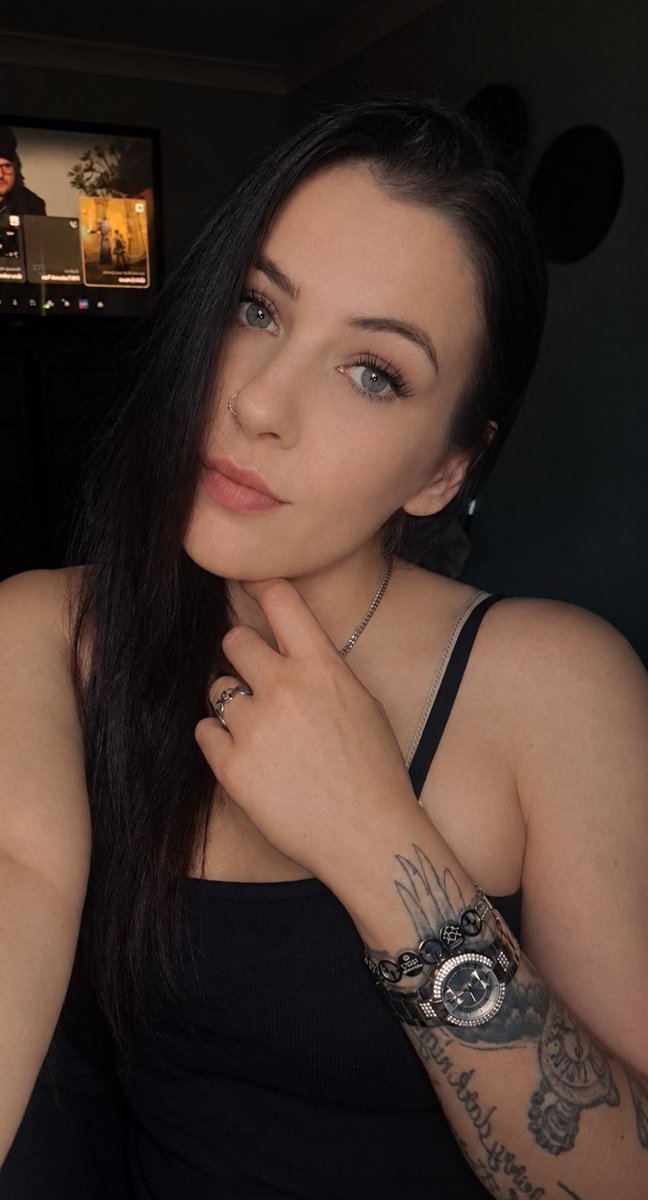 shantelle30971's tweet photo. We were born to be real, not to be perfect 🖤 https://t.co/fEWAcMWUSQ