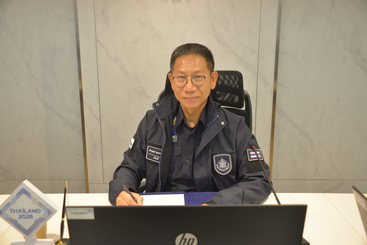 PrTreasury's tweet photo. พิธีรับส่งงานในหน้าที่ราชการตำแหน่งอธิบดีกรมธนารักษ์

อ่านต่อได้ที่
🔗 : https://t.co/ExjEoqZj4l

#PR_TRD #กรมธนารักษ์ #ประชาสัมพันธ์กรมธนารักษ์ https://t.co/oBSYEWMAsD